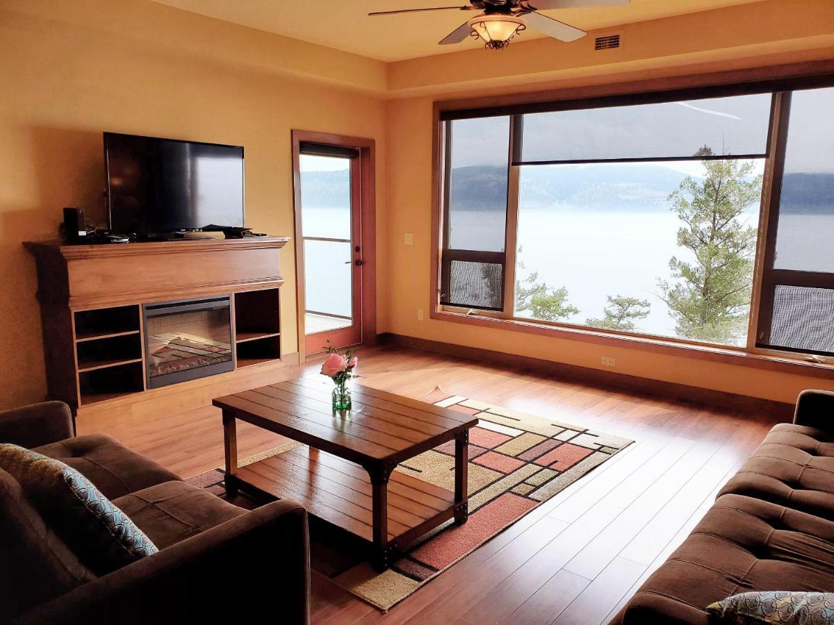Cozystay Signature Lake Okanagan Resort Келоуна Экстерьер фото