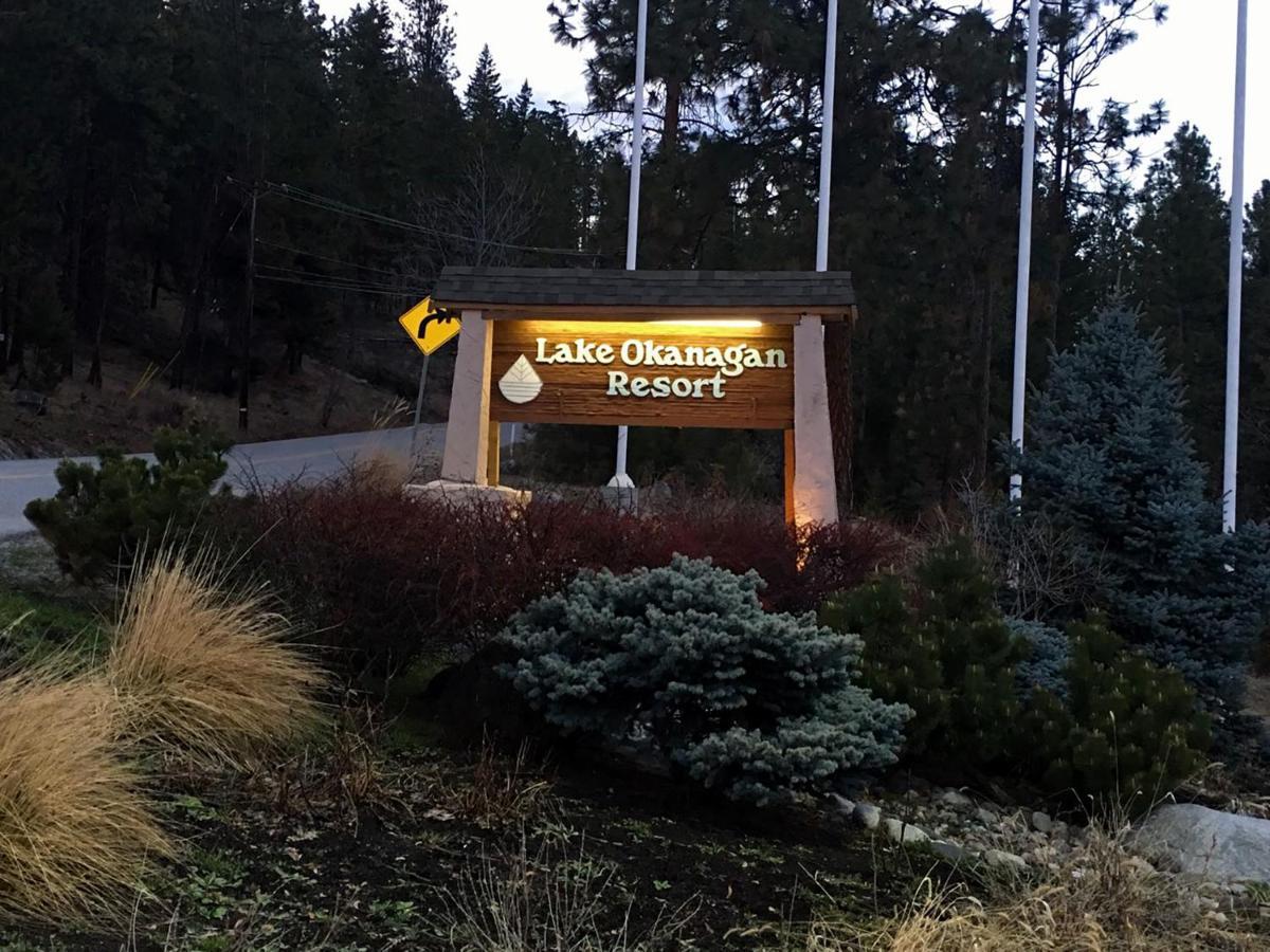 Cozystay Signature Lake Okanagan Resort Келоуна Экстерьер фото
