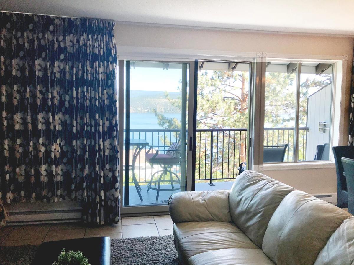 Cozystay Signature Lake Okanagan Resort Келоуна Экстерьер фото