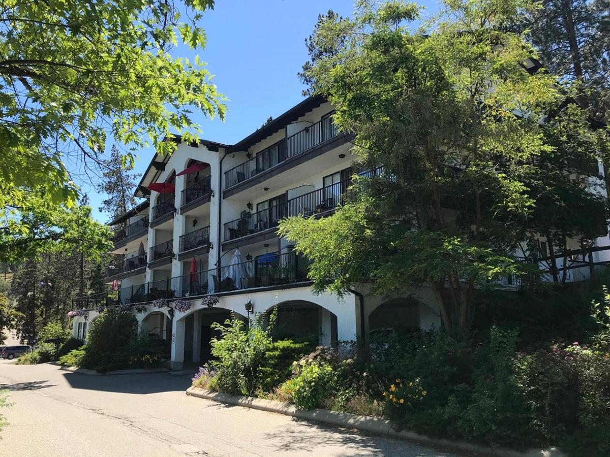 Cozystay Signature Lake Okanagan Resort Келоуна Экстерьер фото